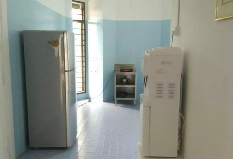 ホテル Oyo 90326 Wg Guest House