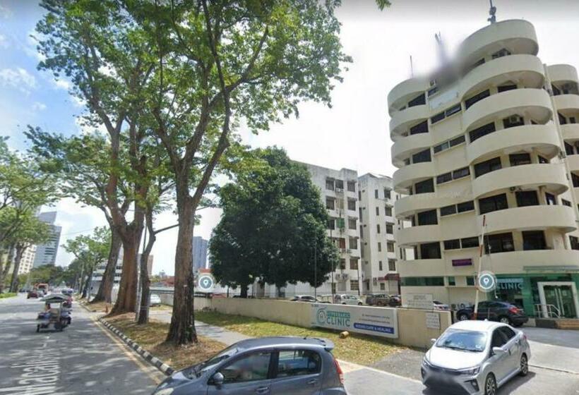 Hotel Oyo 90326 Wg Guest House