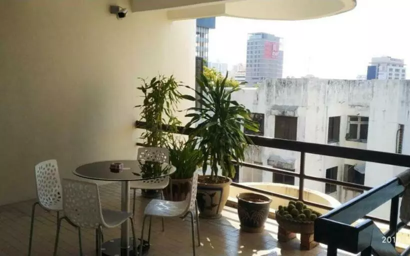 ホテル Oyo 90326 Wg Guest House