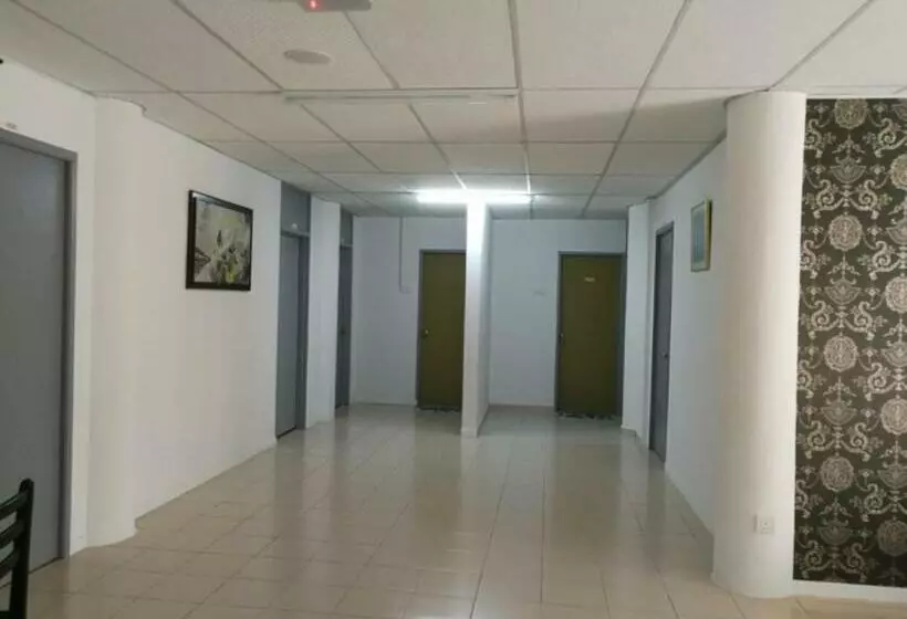 ホテル Oyo 90326 Wg Guest House