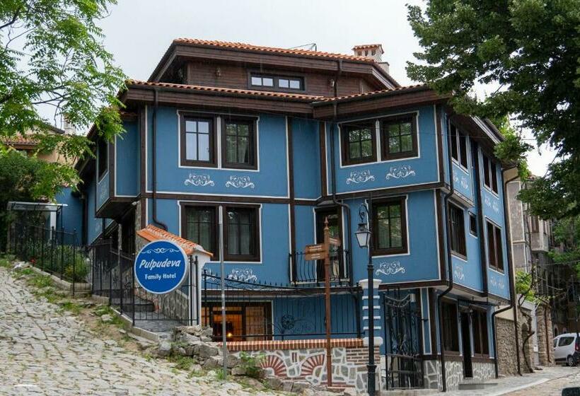 호텔 Pulpudeva Family