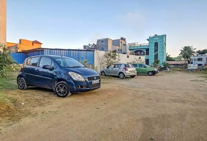 ホテル Treebo Kingsbury Fiesta Vellore