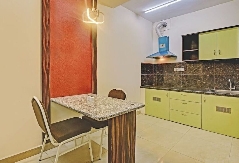 בית מלון כפרי Treebo Kingsbury Fiesta Vellore