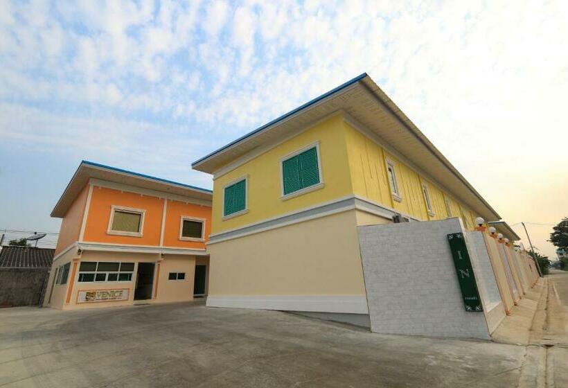 호텔 Venice Resort