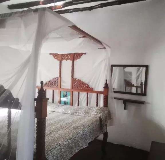 پانسیون Chiky Villa