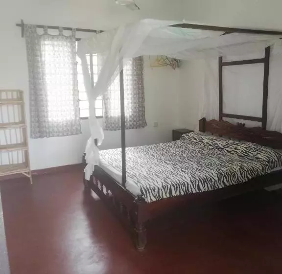 پانسیون Chiky Villa