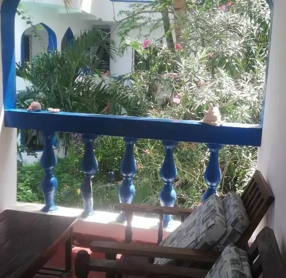 پانسیون Chiky Villa