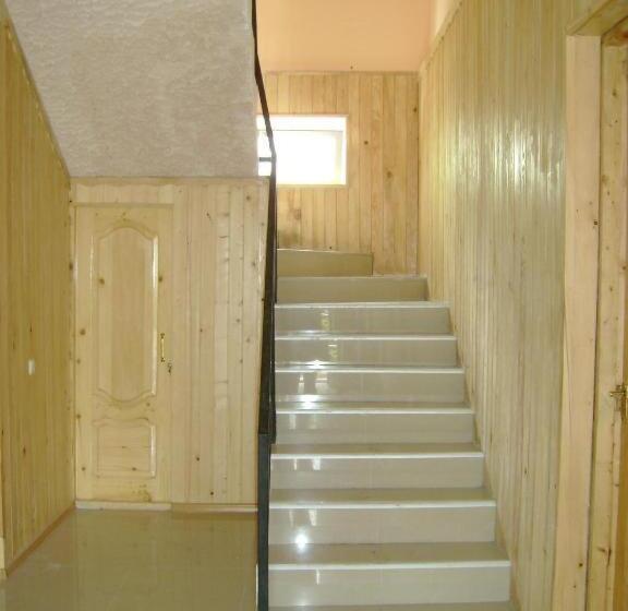 پانسیون Guest House Polaris