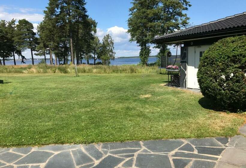 פנסיון Hammaröstugan