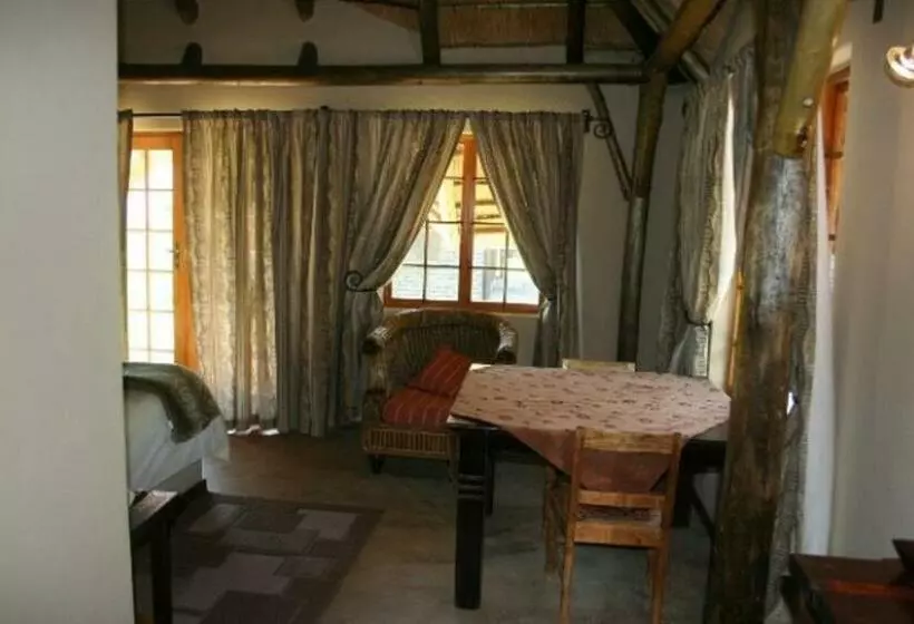 ベッドアンドブレックファースト African Flair Country Lodge