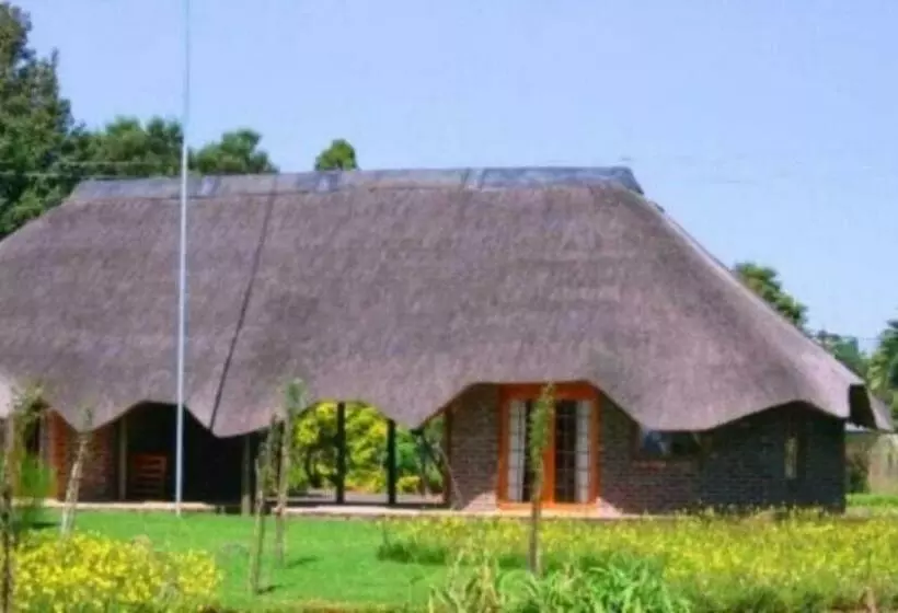 ベッドアンドブレックファースト African Flair Country Lodge