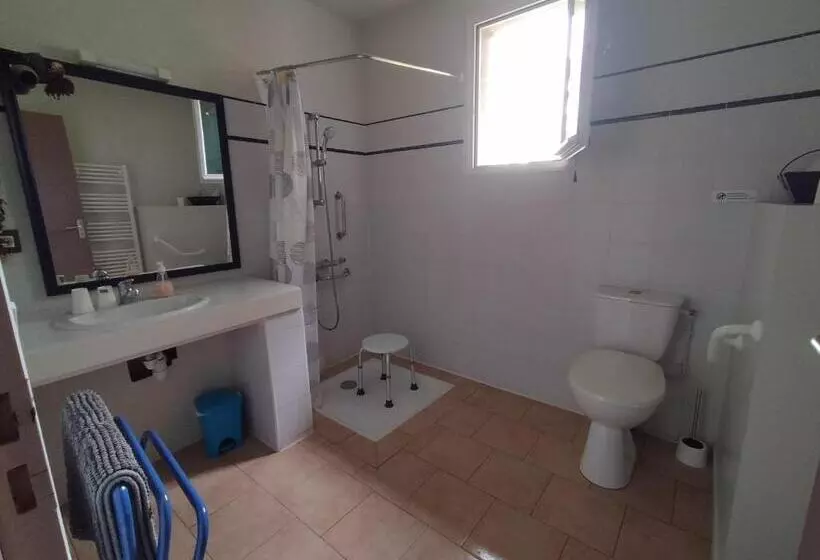 Aamiaismajoitus (B&B) Domaine Jardin D En Naoua