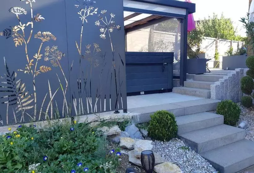 ベッドアンドブレックファースト La Villanelle Maison D Hôtes