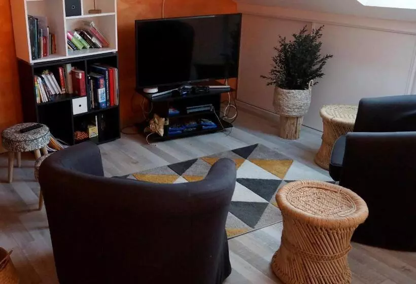 ベッドアンドブレックファースト La Villanelle Maison D Hôtes