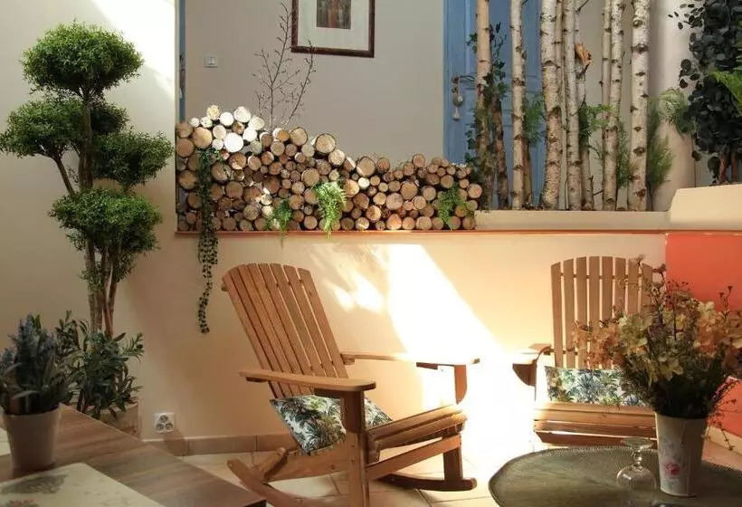 ベッドアンドブレックファースト La Villanelle Maison D Hôtes