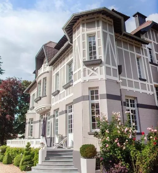 ベッドアンドブレックファースト Le Chateau De Fresnoy En Gohelle