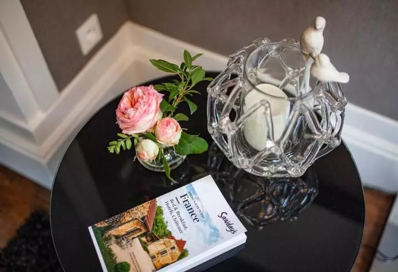 ベッドアンドブレックファースト Le Chateau De Fresnoy En Gohelle