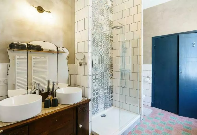 ベッドアンドブレックファースト Logement Onze Chambres & Gites