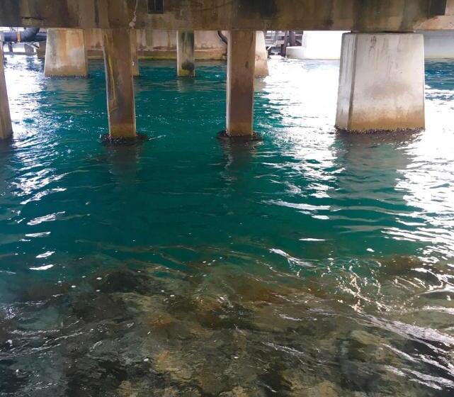 Churchill S B&b Twin Spa Getaway Studio