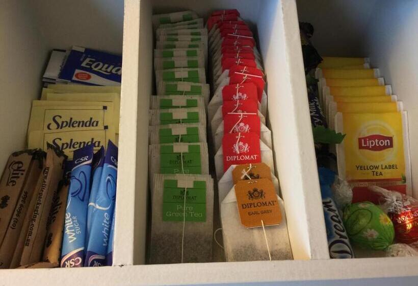 Churchill S B&b Twin Spa Getaway Studio