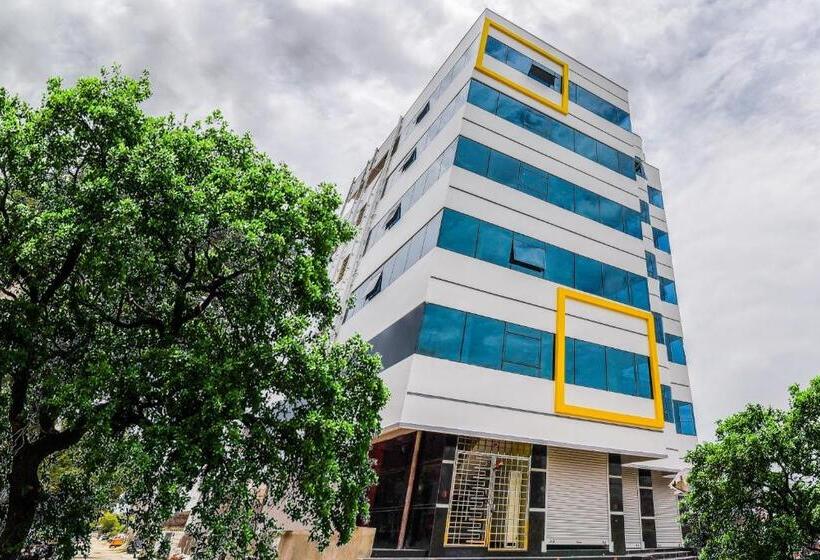 هتل Capital O 28216 Raajas Grand