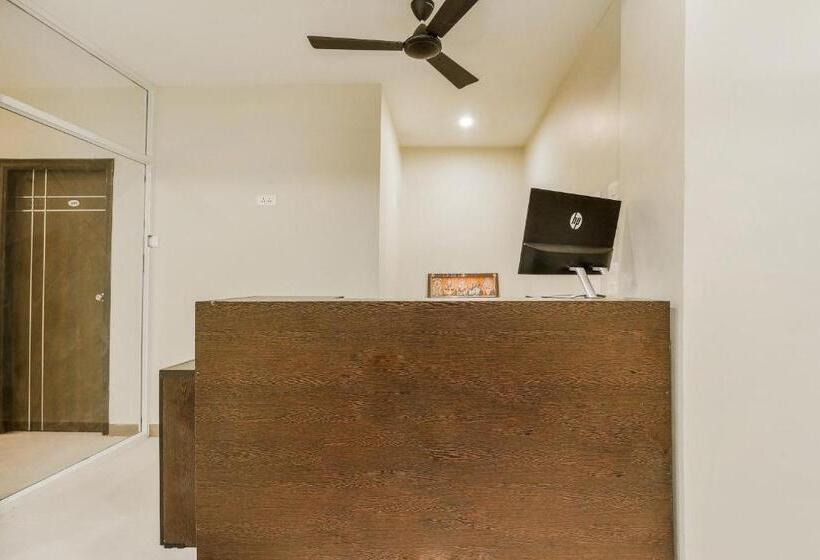 هتل Capital O 28216 Raajas Grand