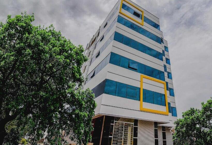 هتل Capital O 28216 Raajas Grand