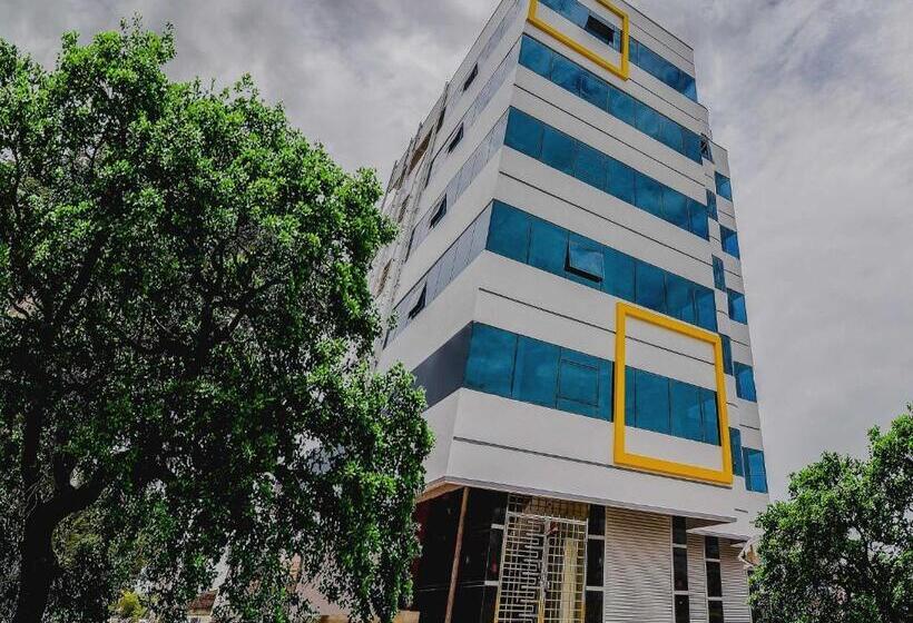 هتل Capital O 28216 Raajas Grand