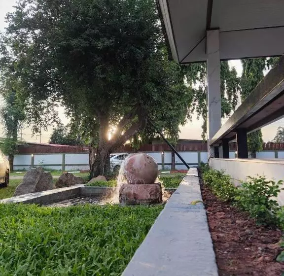 Eastpana Hotel 304 Prachinburi