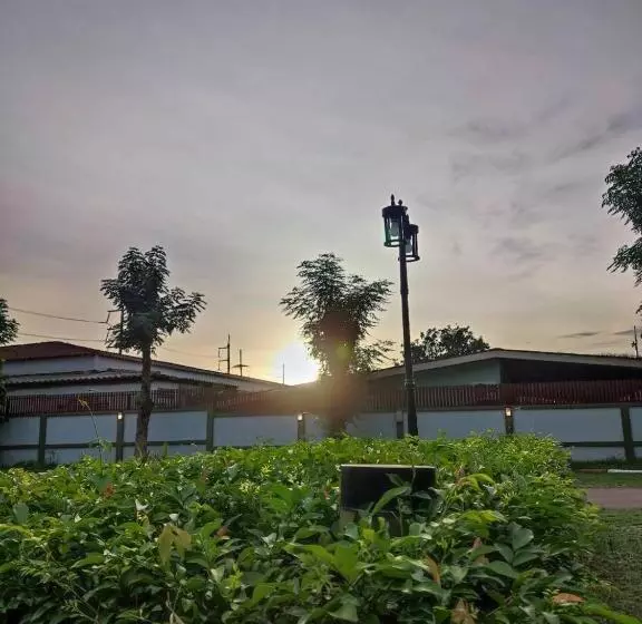 Eastpana Hotel 304 Prachinburi