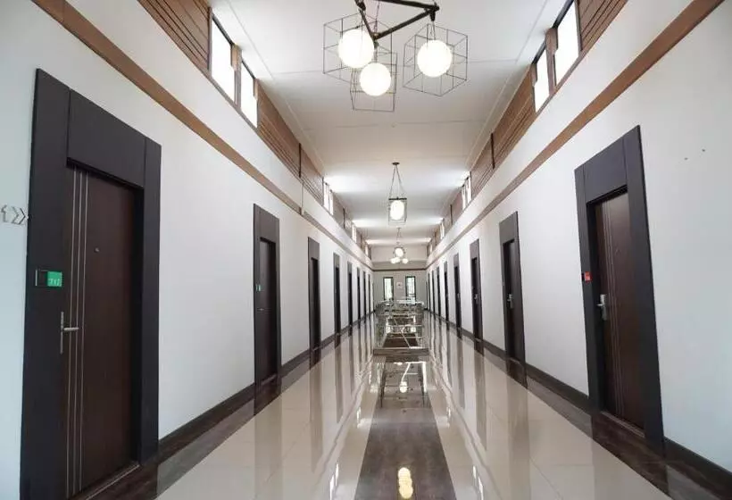 Eastpana Hotel 304 Prachinburi