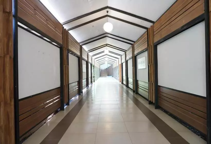 Eastpana Hotel 304 Prachinburi