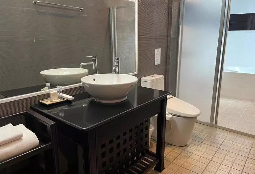 Eastpana Hotel 304 Prachinburi