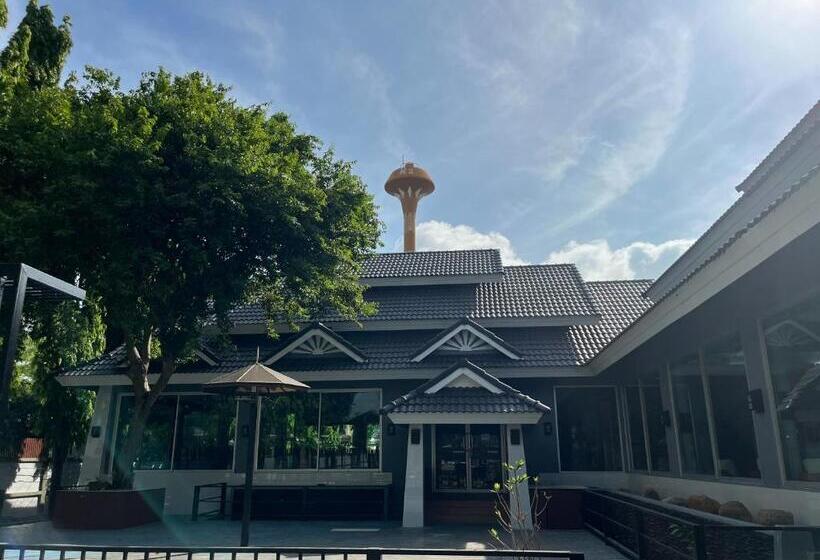 Eastpana Hotel 304 Prachinburi