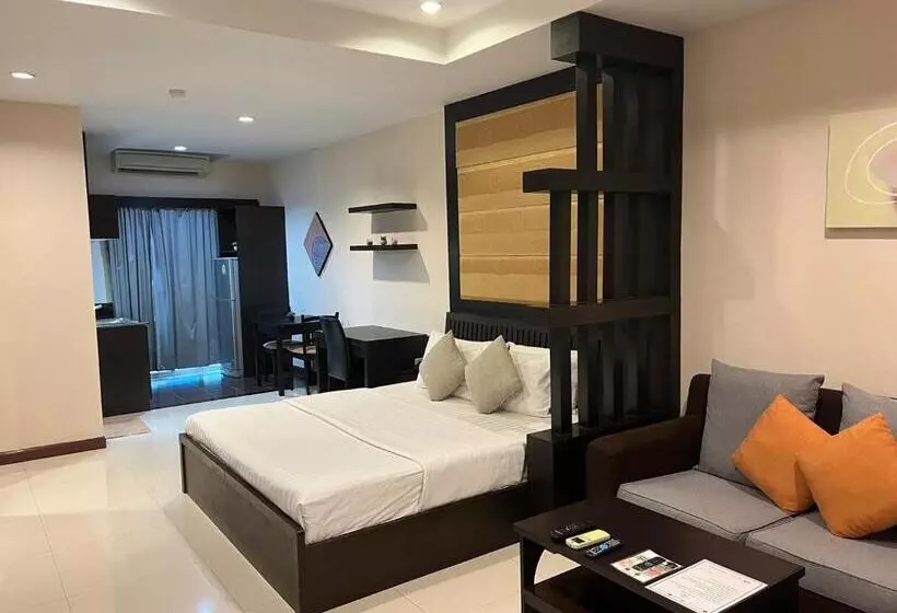 Eastpana Hotel 304 Prachinburi