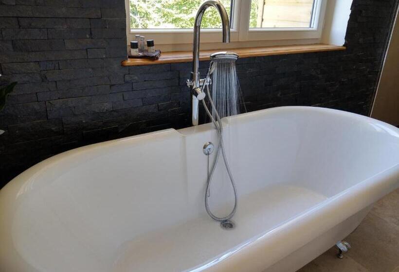 بنسيون Les Chambres D'hôtes De La Frissonnette