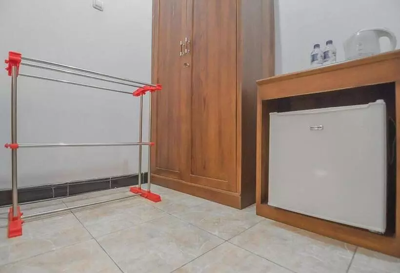 Majatalo Reddoorz Plus Near Rsud Majalengka