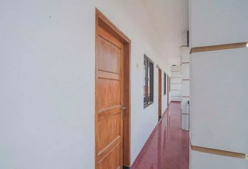 Majatalo Reddoorz Plus Near Rsud Majalengka