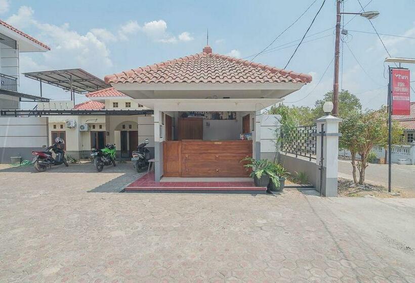 Pansiyon Reddoorz Plus Near Rsud Majalengka