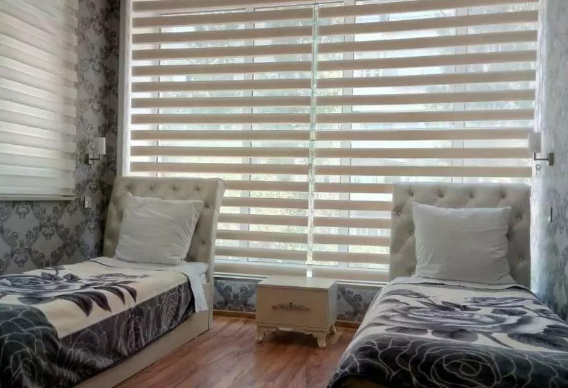 پانسیون Sheki Guest House