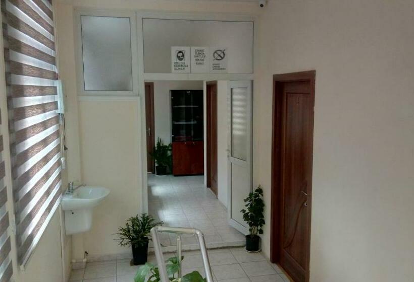 پانسیون Sheki Guest House