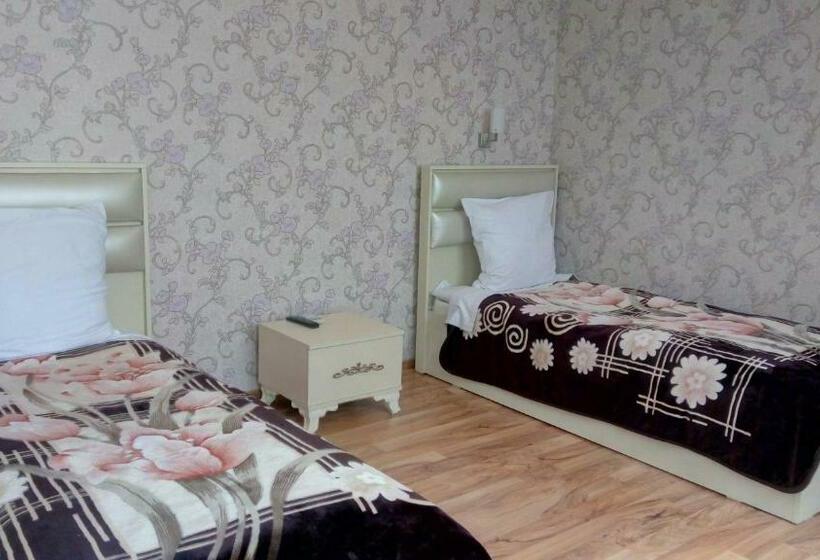 پانسیون Sheki Guest House