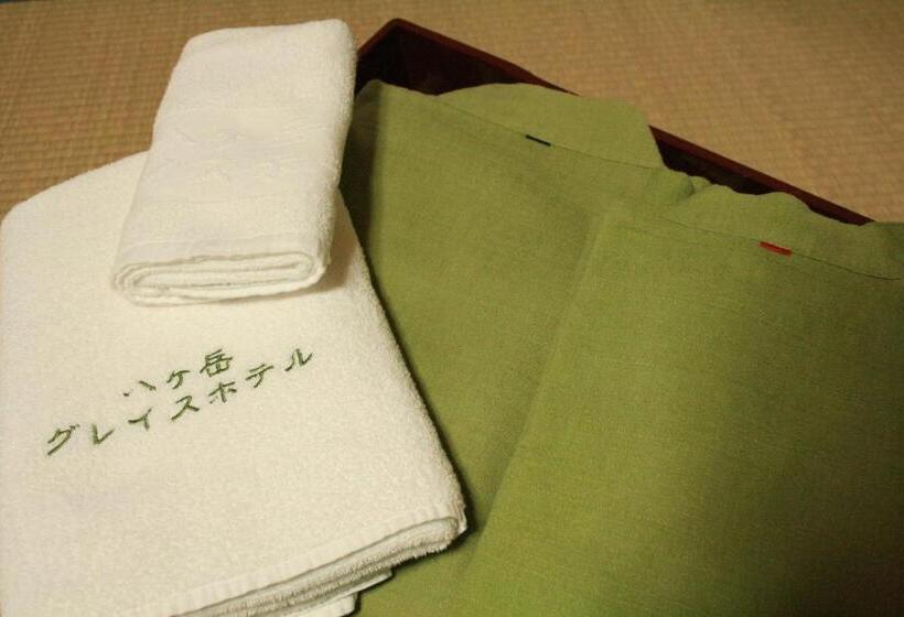 אתר נופש Yatsugatake Grace