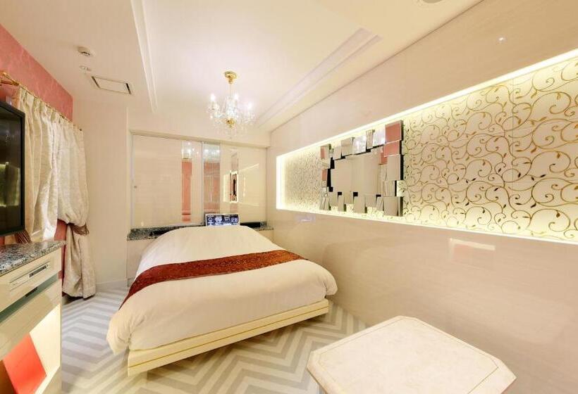 Hotel Cherena Kunitachi