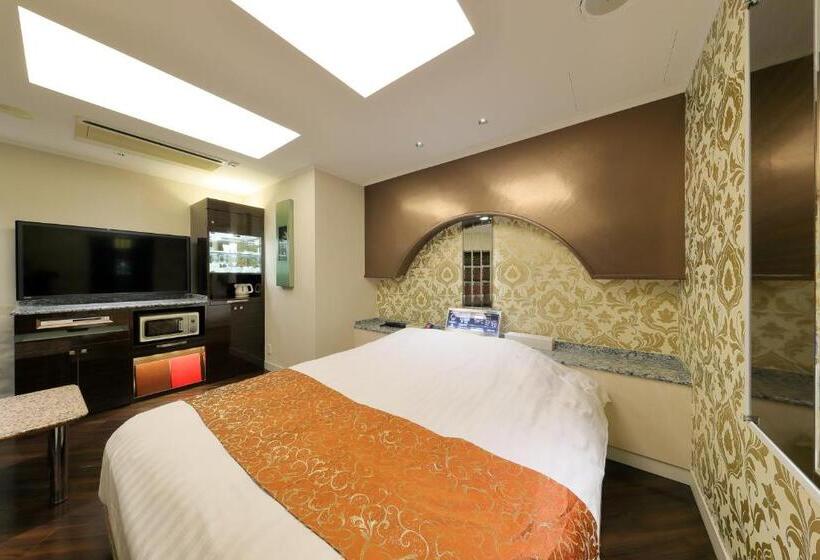 Hotel Cherena Kunitachi