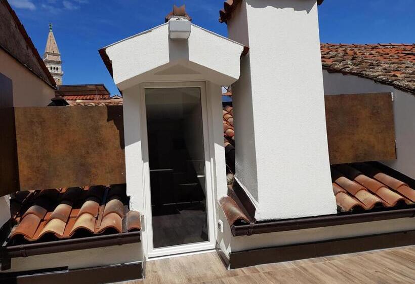 پانسیون Piraneska