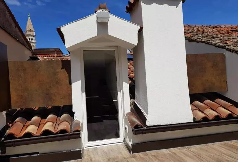 پانسیون Piraneska