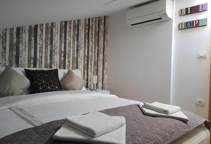 پانسیون Piraneska