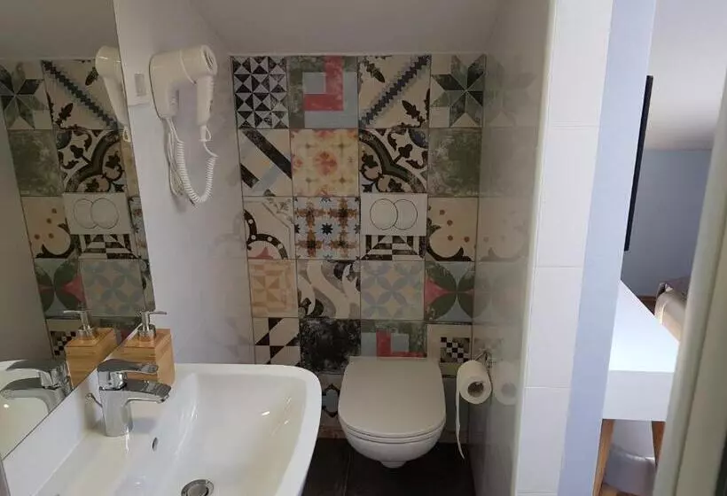 پانسیون Piraneska