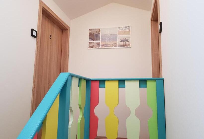 پانسیون Piraneska